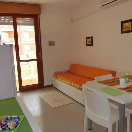 Seaside Serenity In Our 1 Bedroom *