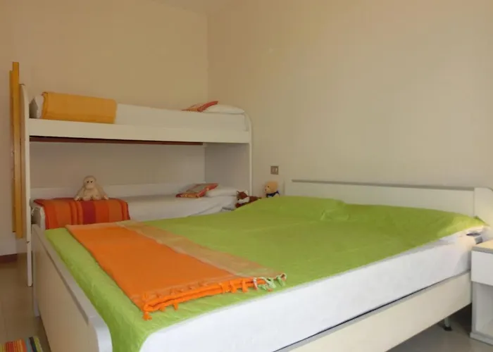 Seaside Serenity In Our Flat Apartment *