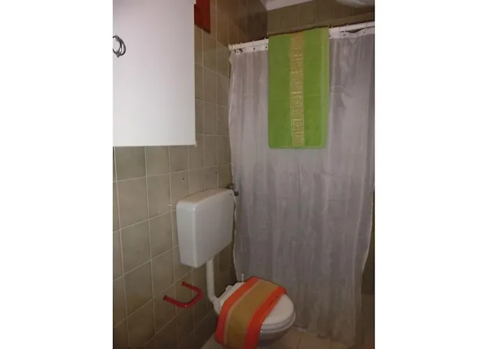 Seaside Serenity In Our Flat Apartment *